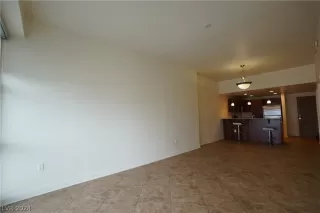 Photo #4: 2563340 Listing