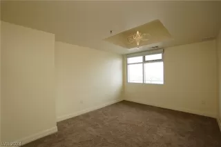 Photo #5: 2563340 Listing