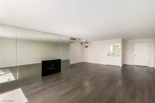 Photo #3: 2563344 Listing