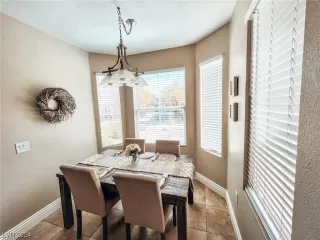 Photo #3: 2563356 Listing