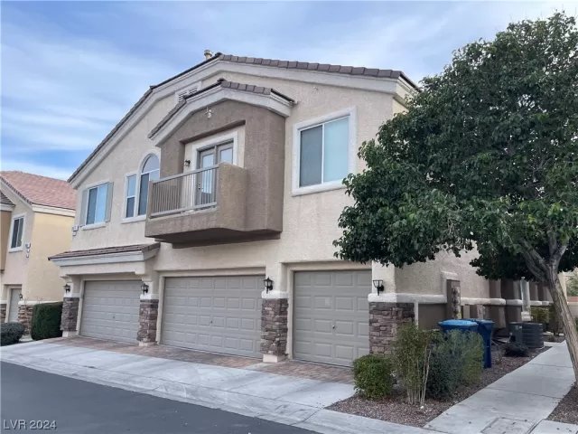 MLS: 2563394 Condo For Sale