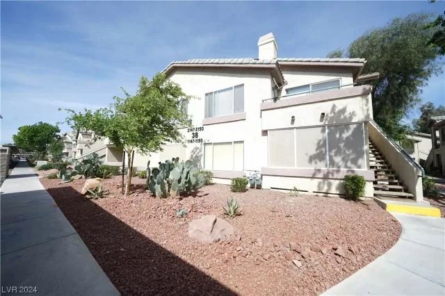 MLS: 2563398 Condo For Sale