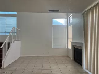 Photo #1: 2563401 Listing 