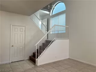 Photo #4: 2563401 Listing 