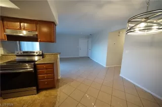 Photo #2: 2563402 Listing 