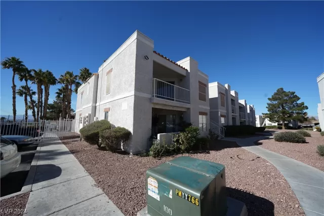 MLS: 2563407 Condo For Sale