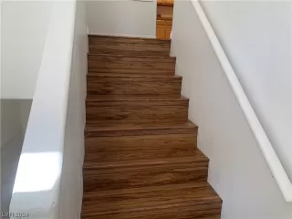 Photo #1: 2563422 Listing 