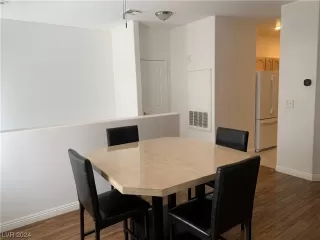 Photo #2: 2563422 Listing 