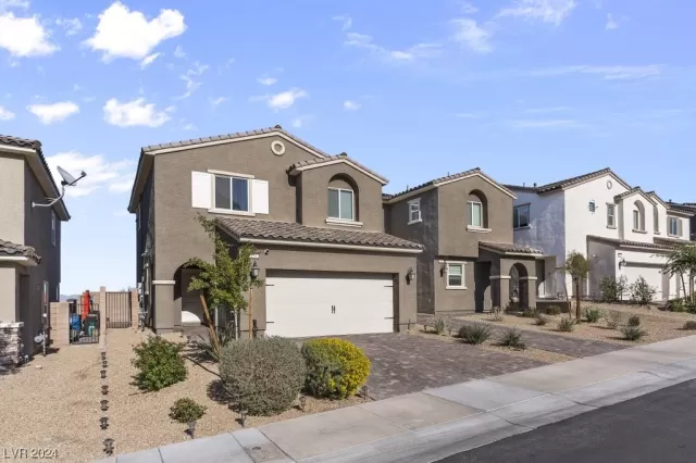 MLS: 2563433 Condo For Sale