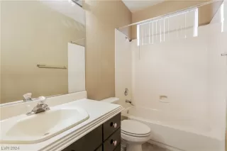 Photo #2: 2563445 Listing