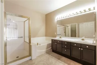 Photo #5: 2563445 Listing