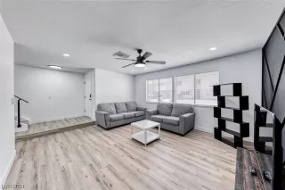 Photo #6: 2563488 Listing