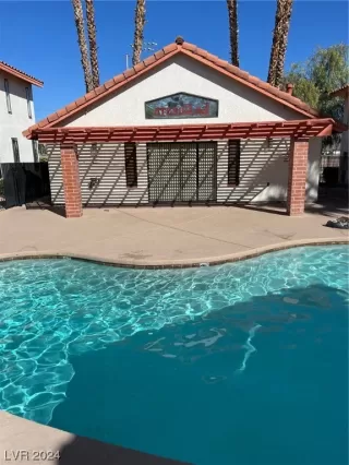 Photo #1: 2563500 Listing