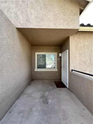 Photo #2: 2563504 Listing 