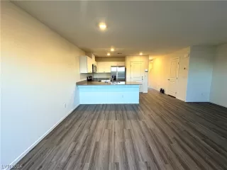 Photo #4: 2563508 Listing 