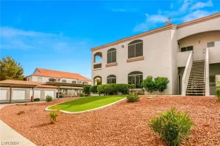 Photo #4: 2563556 Listing