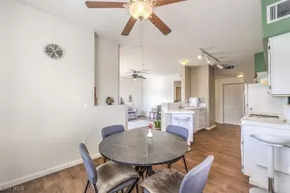 Photo #6: 2563558 Listing