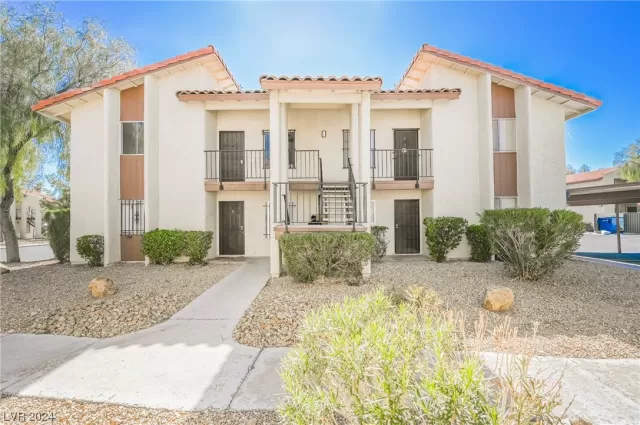 MLS: 2563585 Condo For Sale