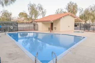 Photo #6: 2563585 Listing 