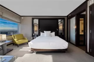 Photo #3: 2563600 Listing