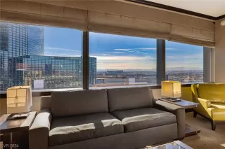 Photo #4: 2563600 Listing