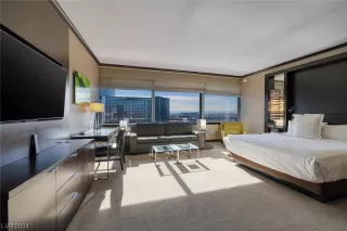 Photo #5: 2563600 Listing