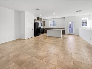 Photo #2: 2563620 Listing 