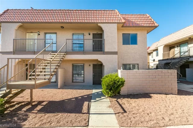 MLS: 2563625 Condo For Sale