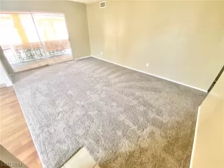 Photo #3: 2563641 Listing 