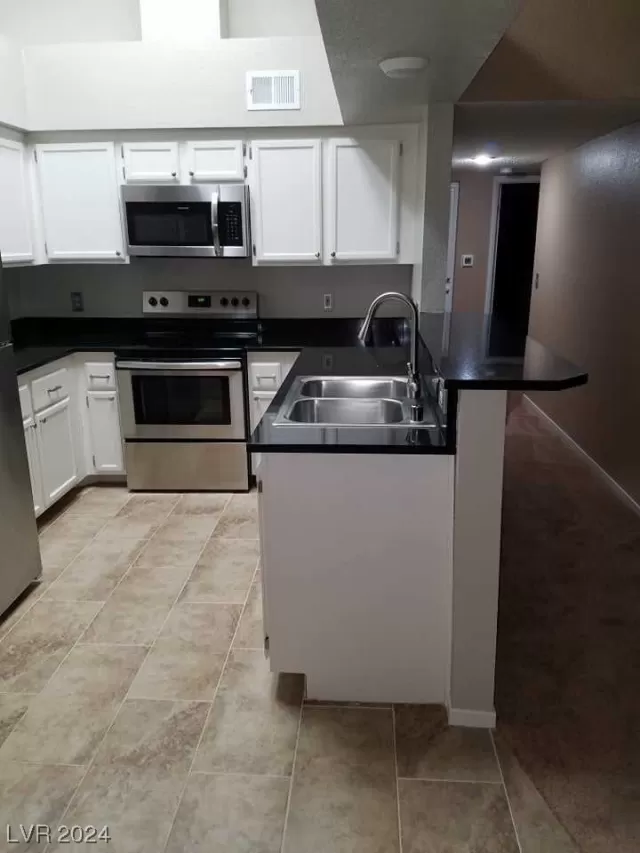 MLS: 2563646 Condo For Sale