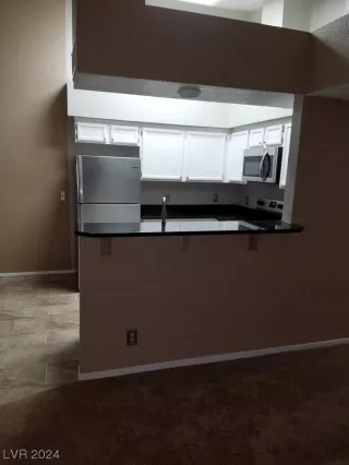 Photo #1: 2563646 Listing 