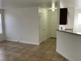 Photo #4: 2563657 Listing 