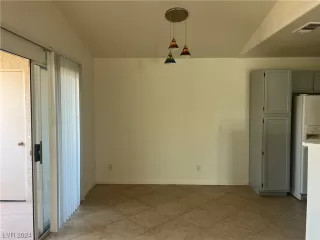 Photo #3: 2563679 Listing