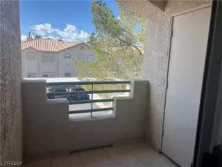 Photo #5: 2563679 Listing