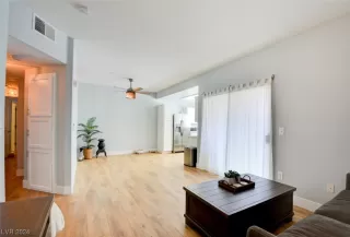 Photo #4: 2563809 Listing 