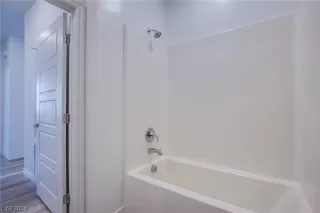 Photo #5: 2563827 Listing 