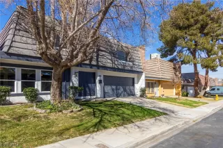 Photo #1: 2563885 Listing