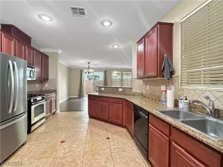 Photo #2: 2563899 Listing 