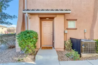 Photo #2: 2563908 Listing 