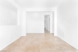 Photo #6: 2563920 Listing