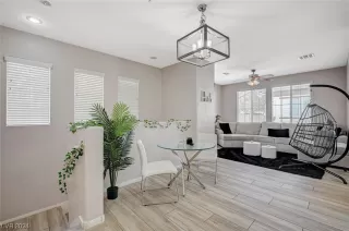 Photo #1: 2563923 Listing