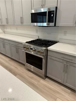 Photo #4: 2563933 Listing 