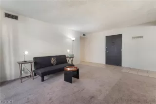 Photo #5: 2563940 Listing 