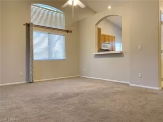 Photo #2: 2563941 Listing 