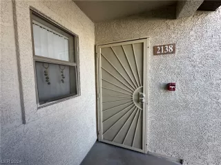 Photo #3: 2563943 Listing