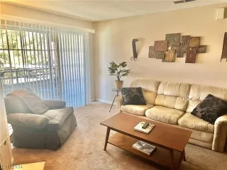 Photo #1: 2563973 Listing 