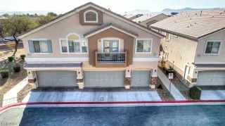 Photo #1: 2563983 Listing 