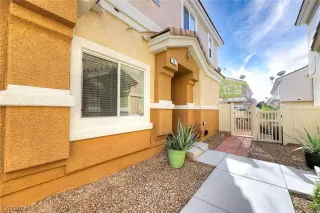 Photo #4: 2563983 Listing 