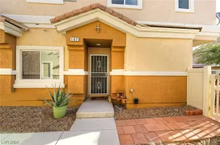 Photo #5: 2563983 Listing 