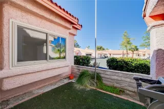 Photo #2: 2564011 Listing